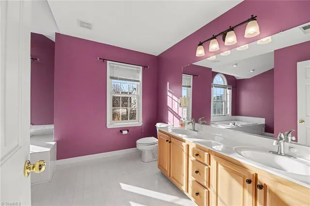 $395,000 | 802 Lisa Run Court, Kernersville, NC 27284