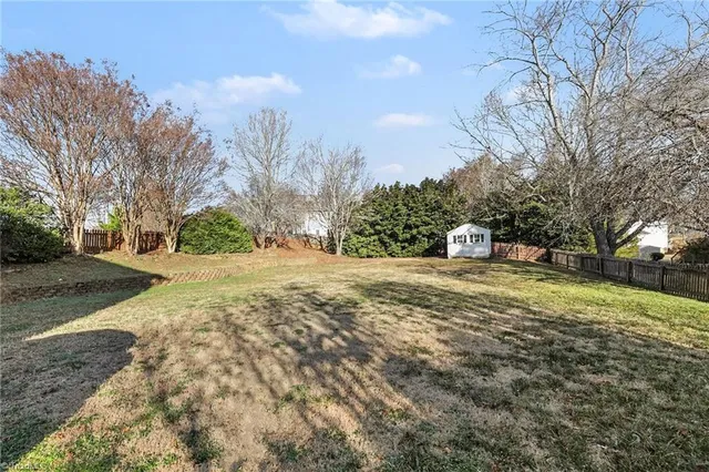 $395,000 | 802 Lisa Run Court, Kernersville, NC 27284