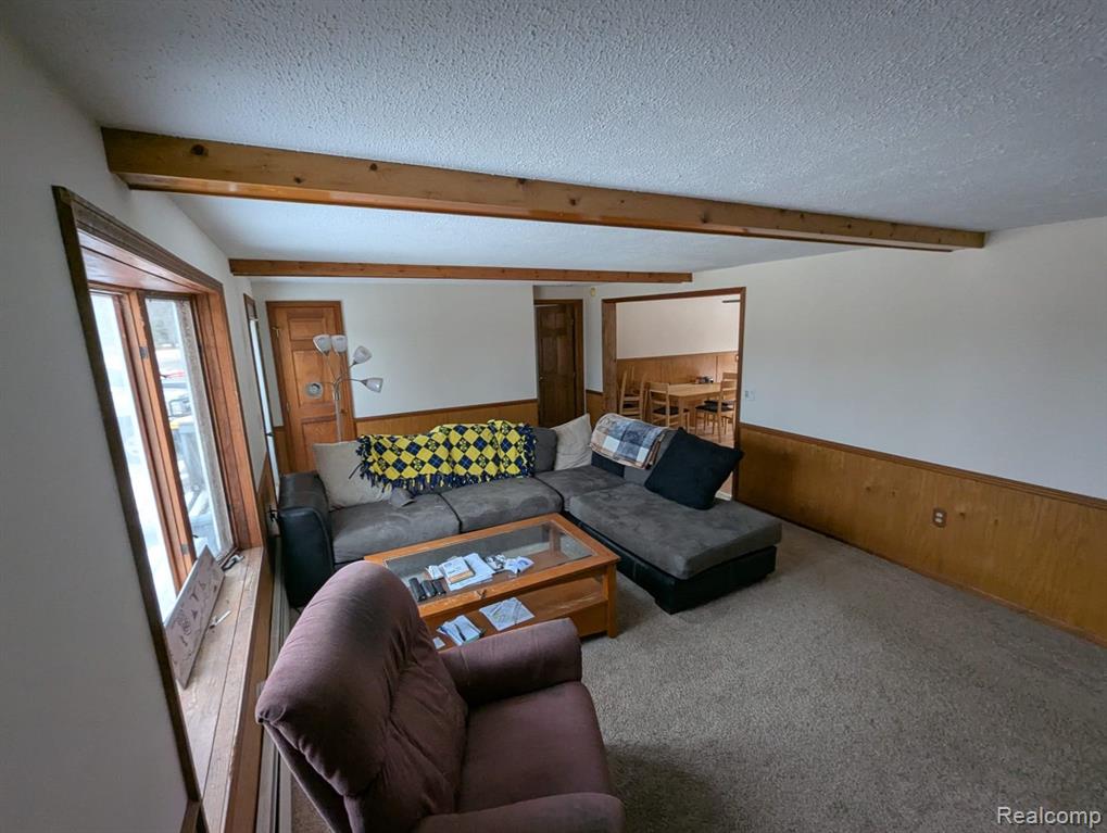 10470 Highway 23 Cheboygan, MI 49721 - Photo 5 of 37