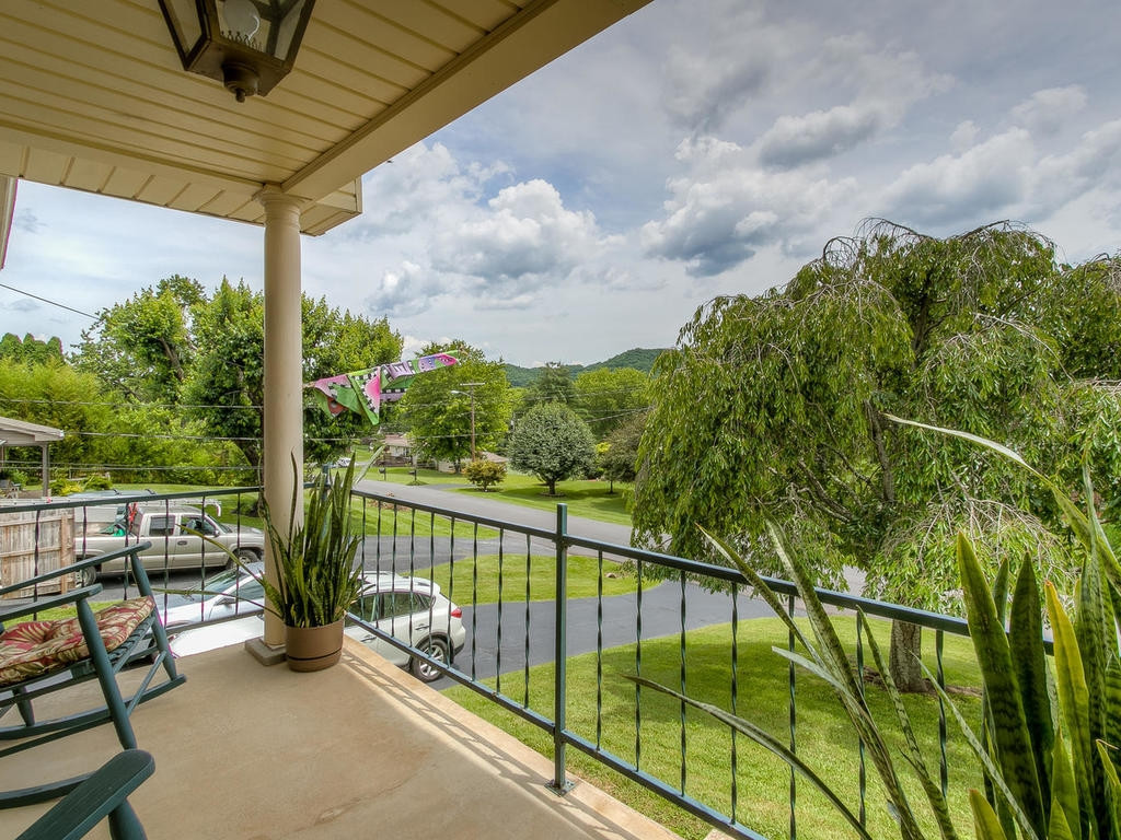 611 Pine Ridge Road Johnson City, TN 37601 - Photo 6 of 36 Photo 6