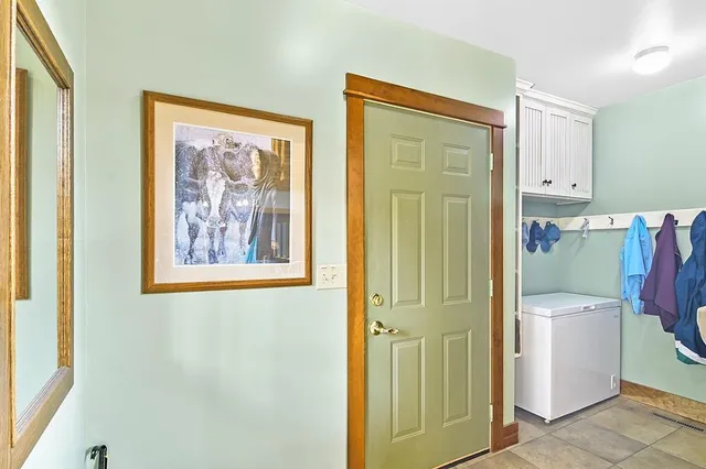 $839,000 | 7458 39th Avenue Northwest, Alexandria, MN 56308