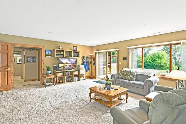 $839,000 | 7458 39th Avenue Northwest, Alexandria, MN 56308