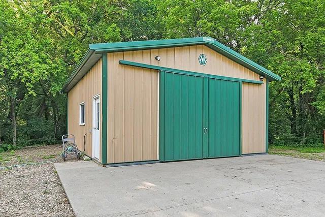 $839,000 | 7458 39th Avenue Northwest, Alexandria, MN 56308