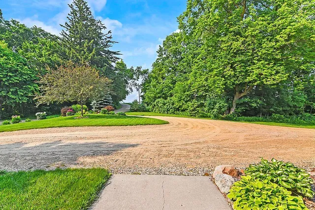 $839,000 | 7458 39th Avenue Northwest, Alexandria, MN 56308