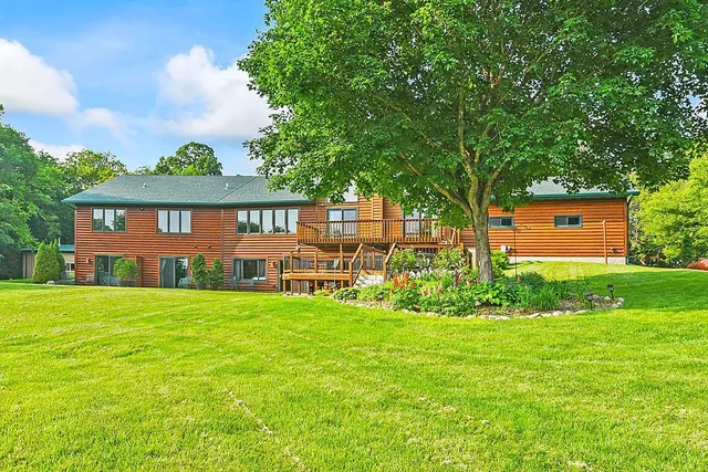 $839,000 | 7458 39th Avenue Northwest, Alexandria, MN 56308