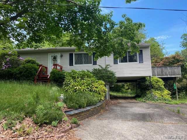 52 Treasure Road Riverhead, NY 11901 - Photo 1 of 1 Gallery Image 1