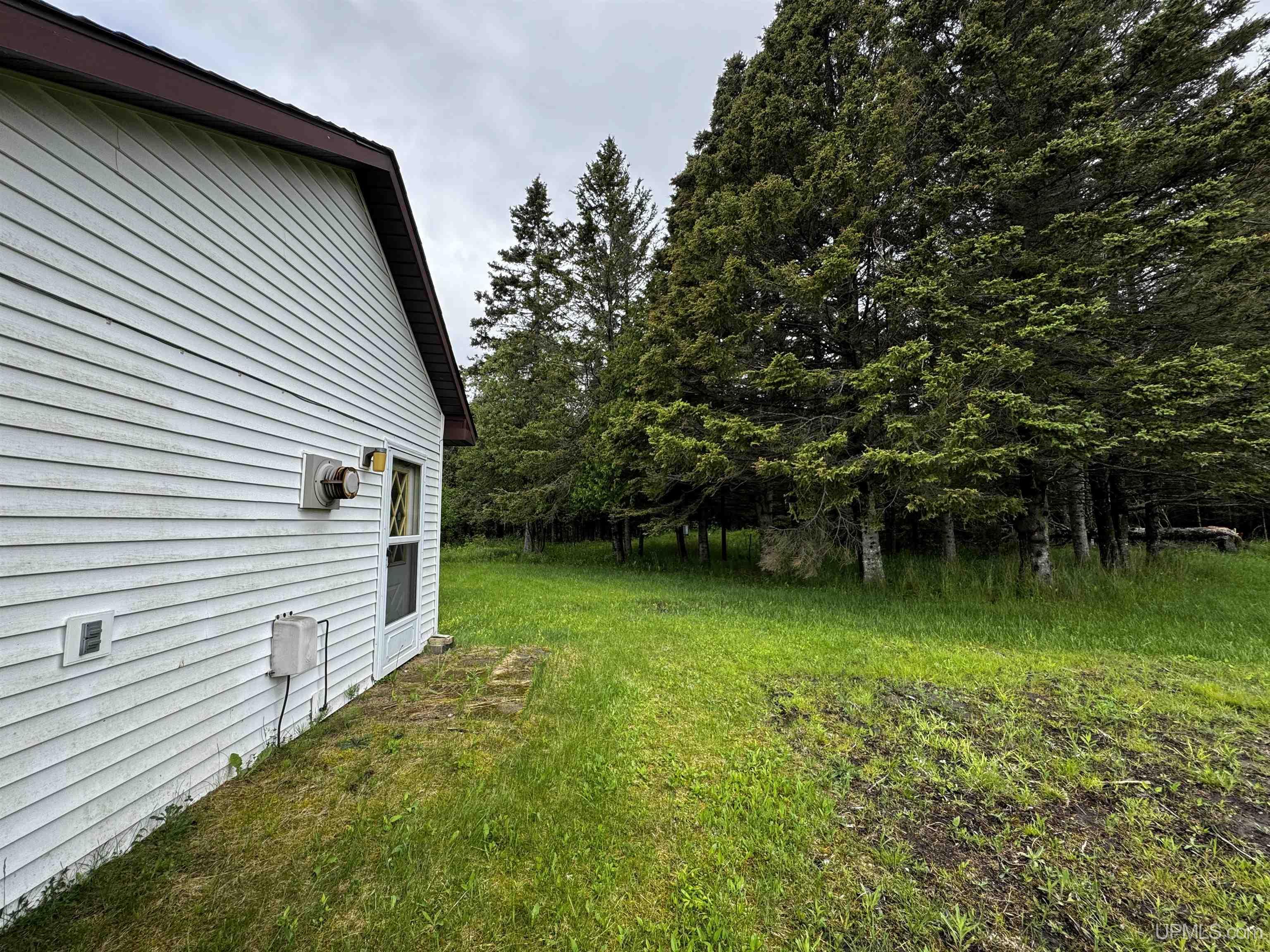 2592 W Dixner Road Gulliver, MI 49840 - Photo 42 of 47 Gallery Image 42