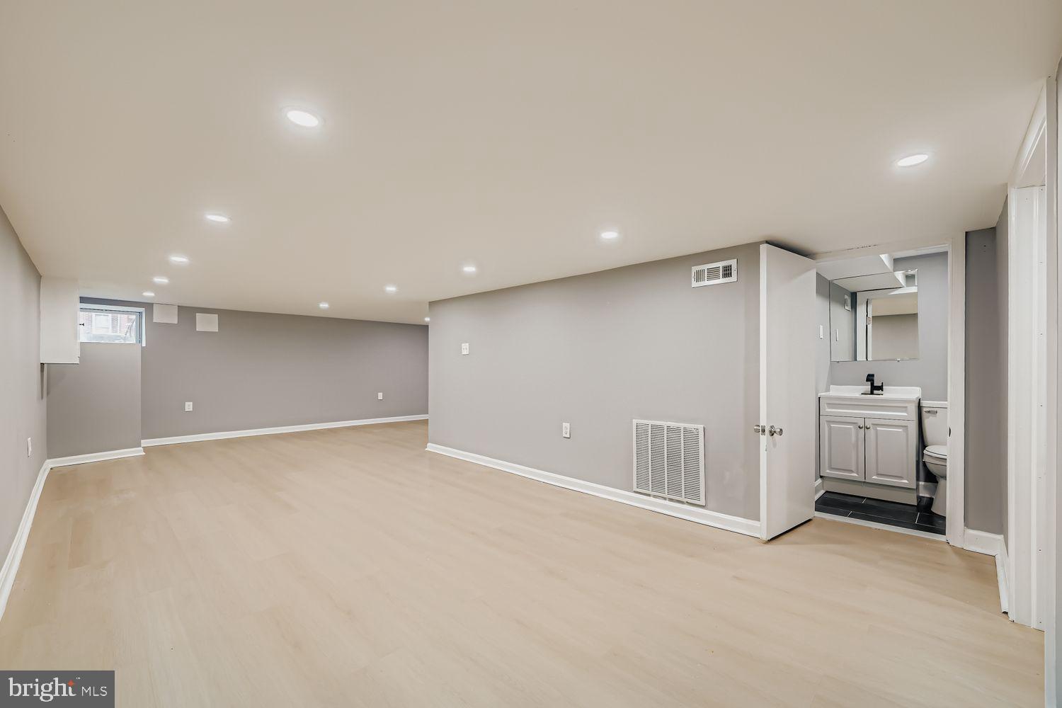 1520 Appleton Street Baltimore, MD 21217 - Photo 21 of 31 Finished lower level !