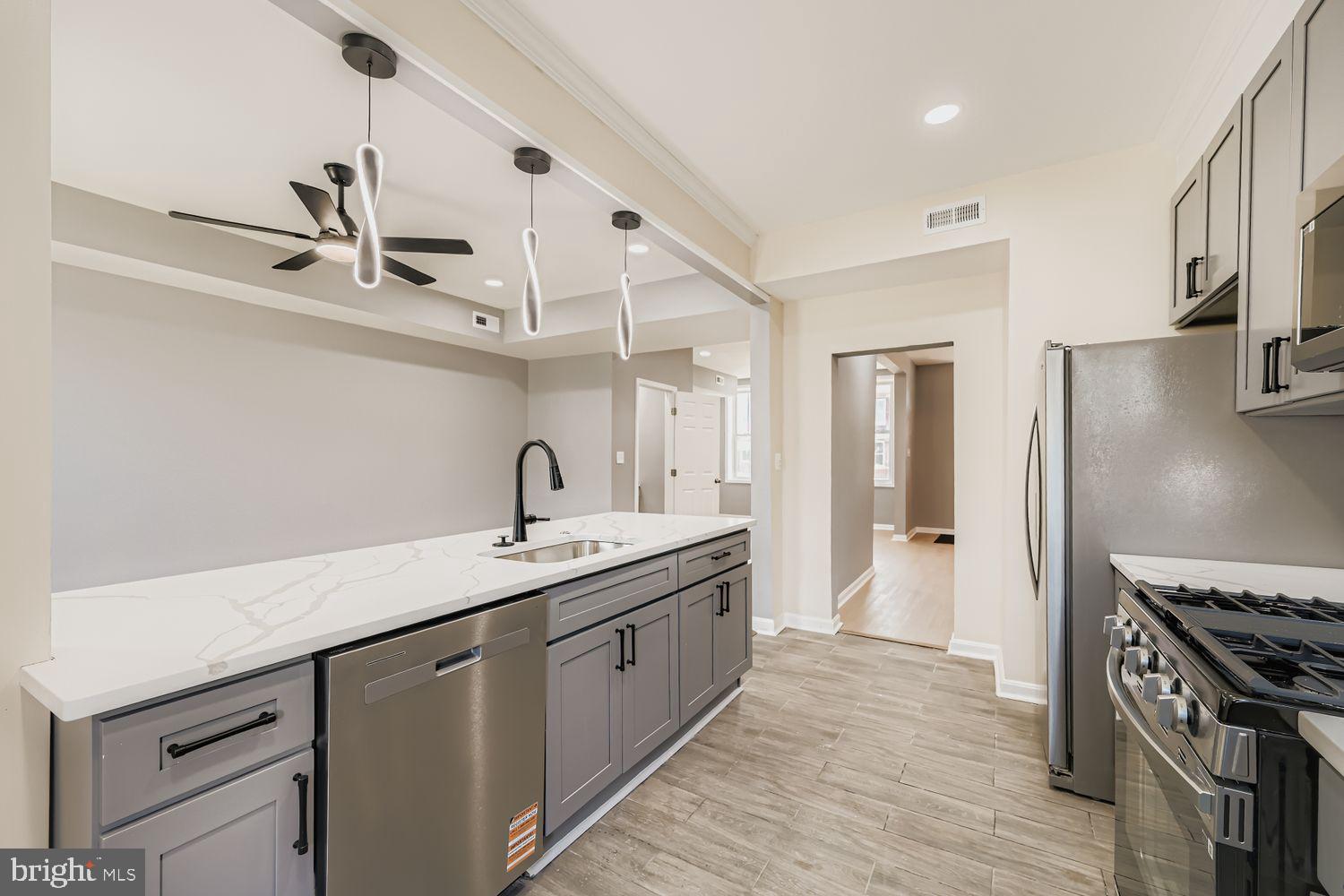 1520 Appleton Street Baltimore, MD 21217 - Photo 10 of 31 Quartz countertops