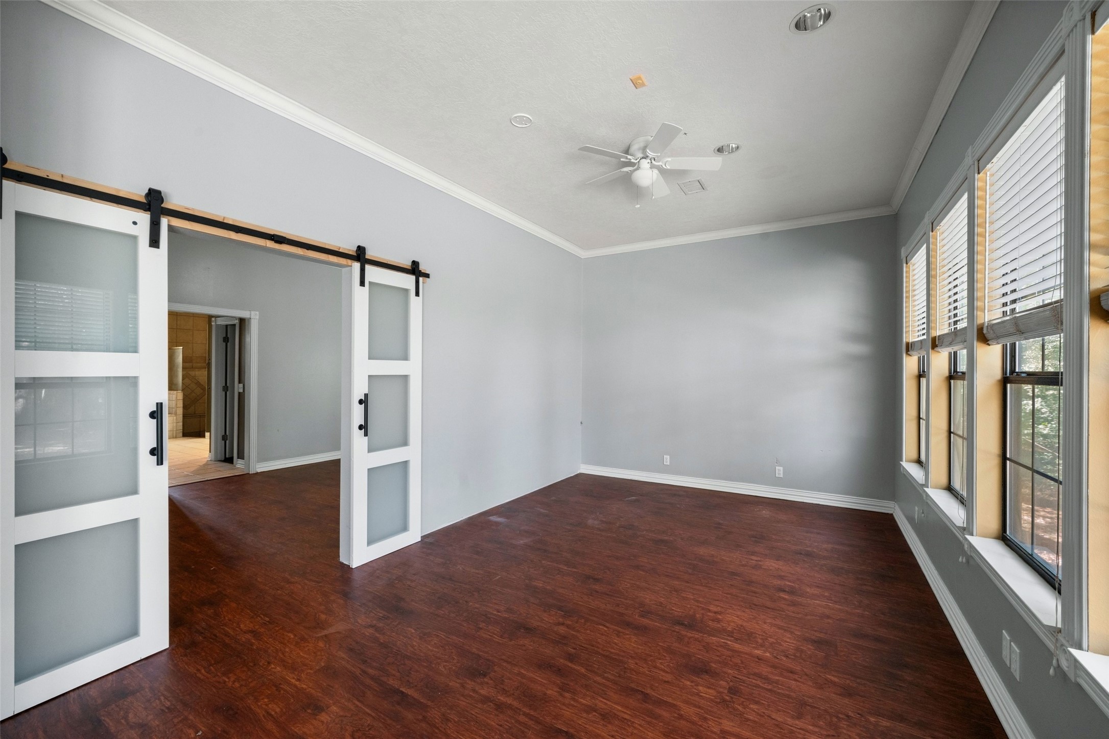 10331 Happy Trail Conroe, TX 77384 - Photo 12 of 42 Gallery Image 12