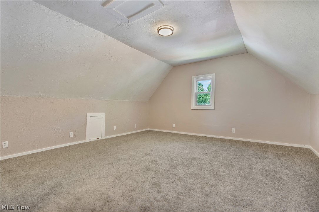 2255 Lake Road Akron, OH 44312 - Photo 17 of 28