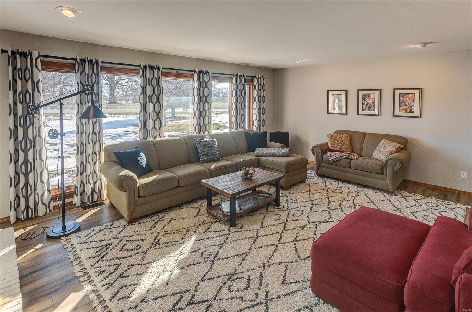 877 Troy Ofallon Road Troy, IL 62294 - Photo 36 of 69
