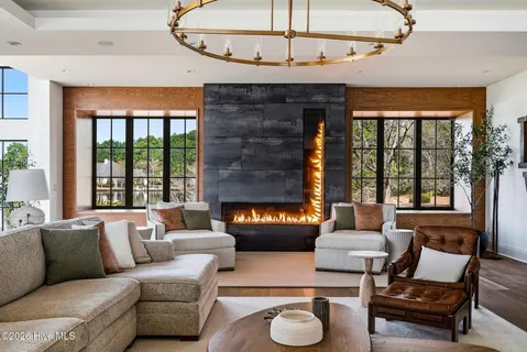 $6,985,000 | 113 Josephs Point, West End, NC 27376