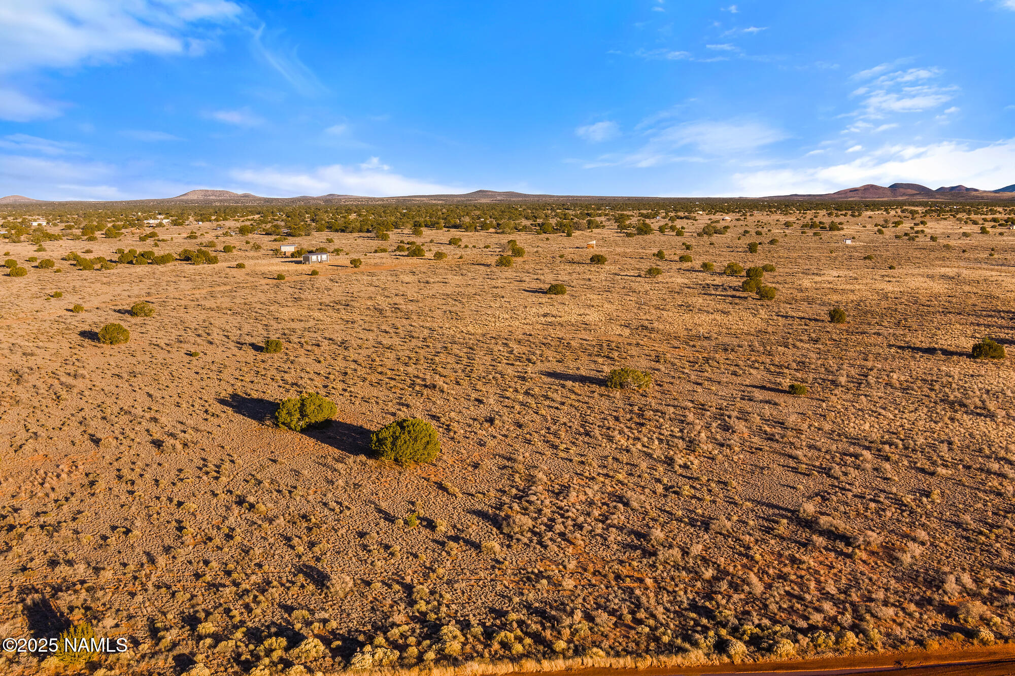 2455 Avondale Road Williams, AZ 86046 - Photo 3 of 26 view of an ocean beach and mountain