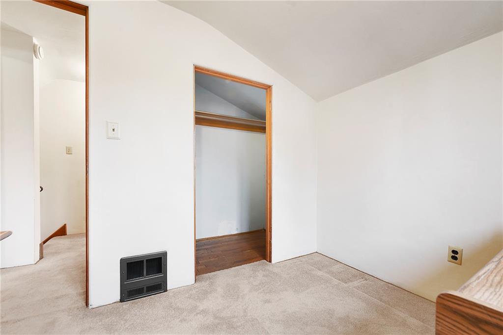 398 Hoffman Road Pittsburgh, PA 15212 - Photo 18 of 28 Gallery Image 18
