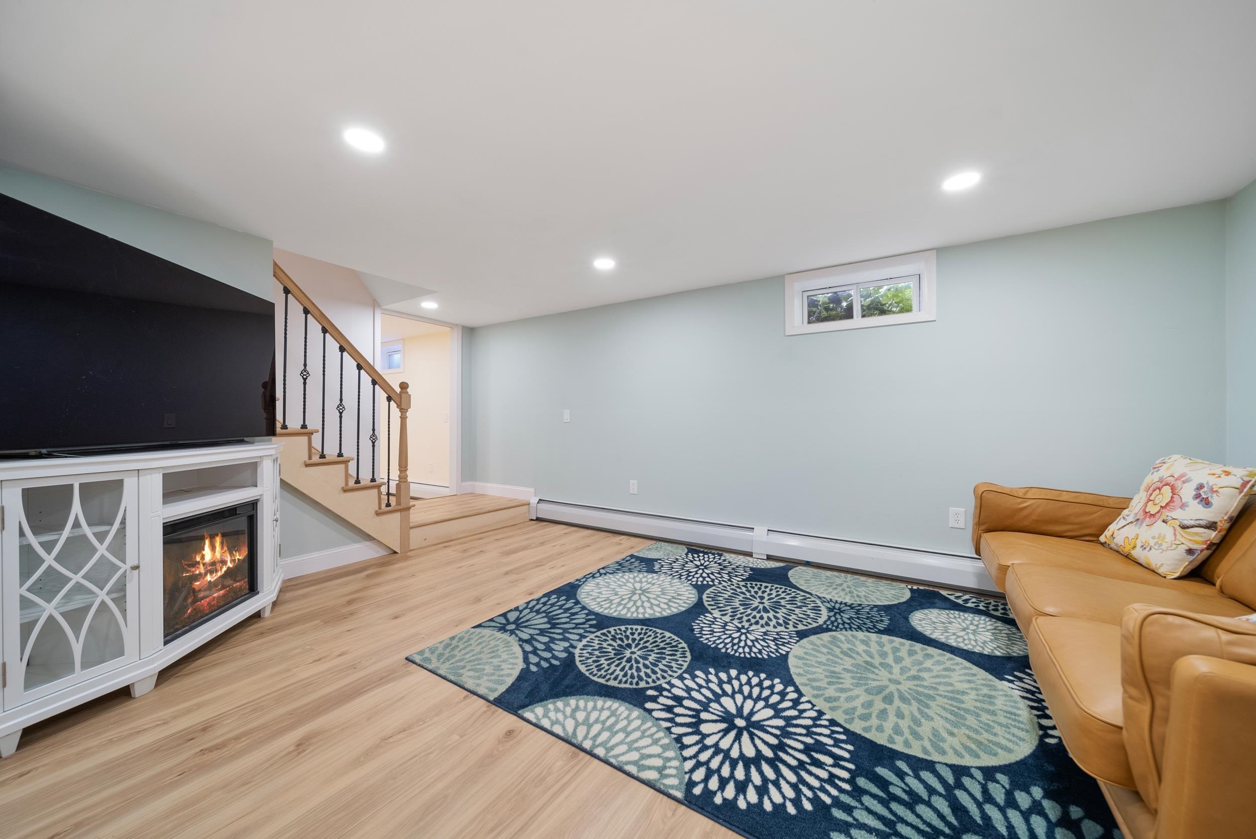 2 Tower Circle Concord, NH 03303 - Photo 28 of 48