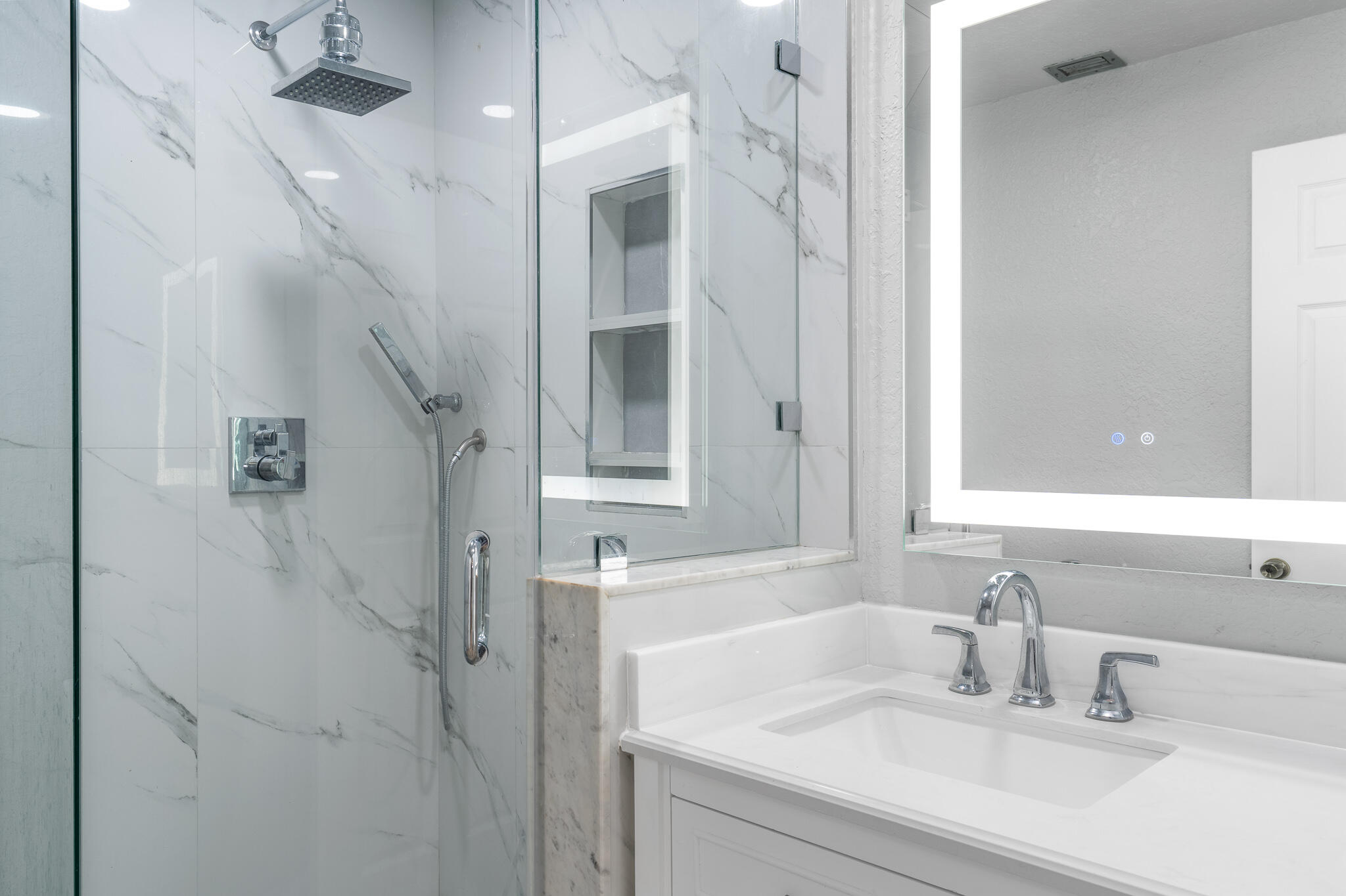 9205 Southwest 5th Street, Unit B Boca Raton, FL 33428 - Photo 13 of 27 Primary Bath