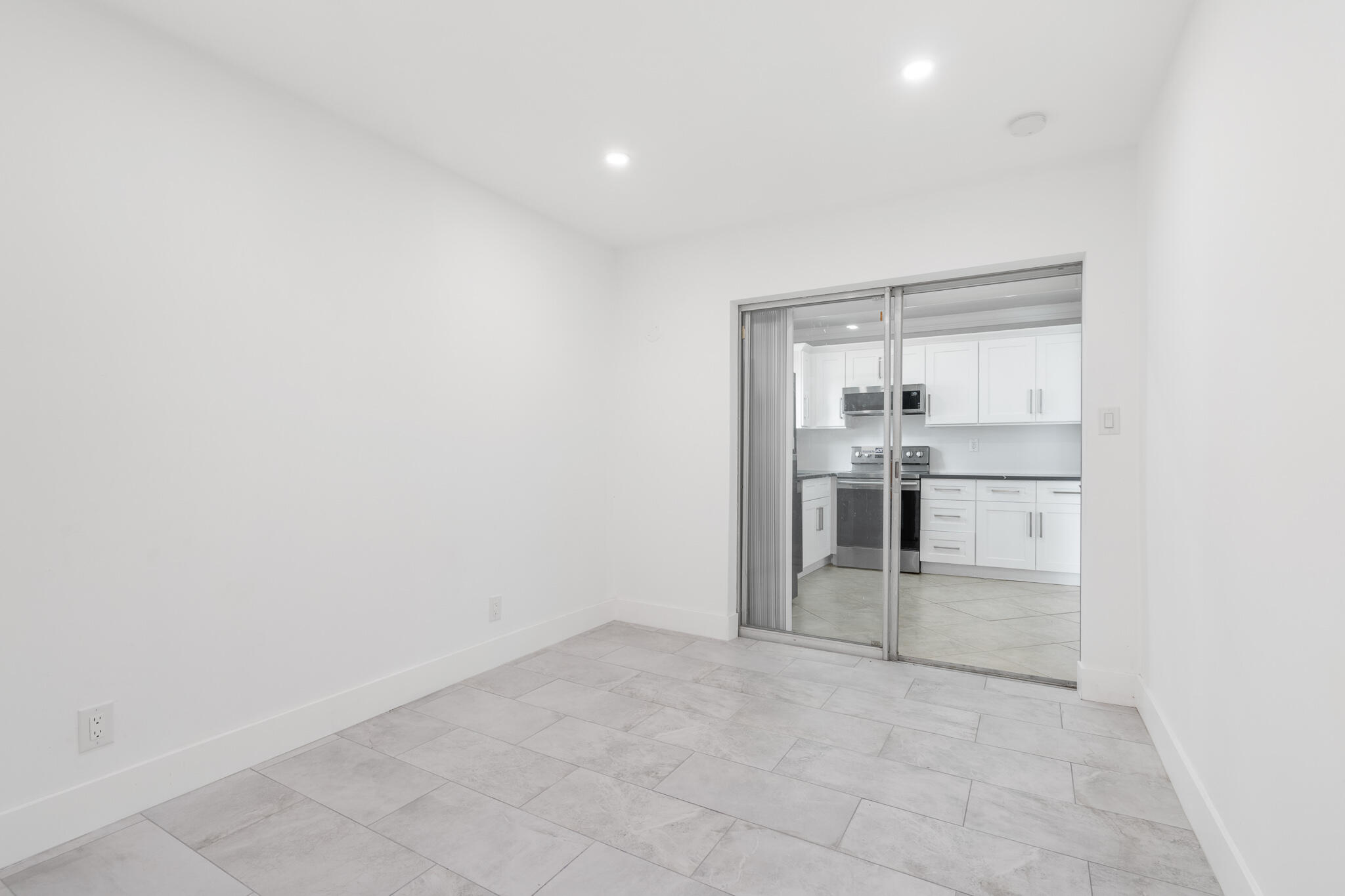 9205 Southwest 5th Street, Unit B Boca Raton, FL 33428 - Photo 21 of 27 Den