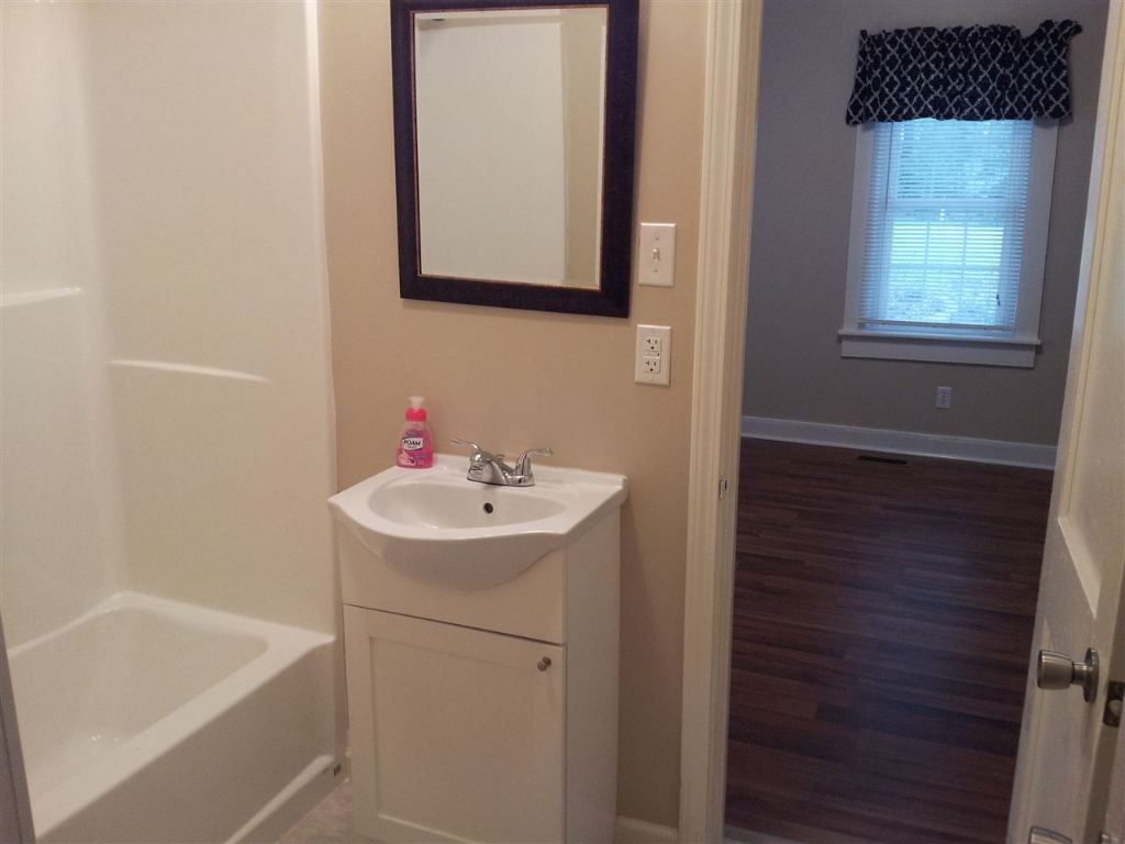 1030 Evatt Road Seneca, SC 29672 - Photo 16 of 29 Gallery Image 16