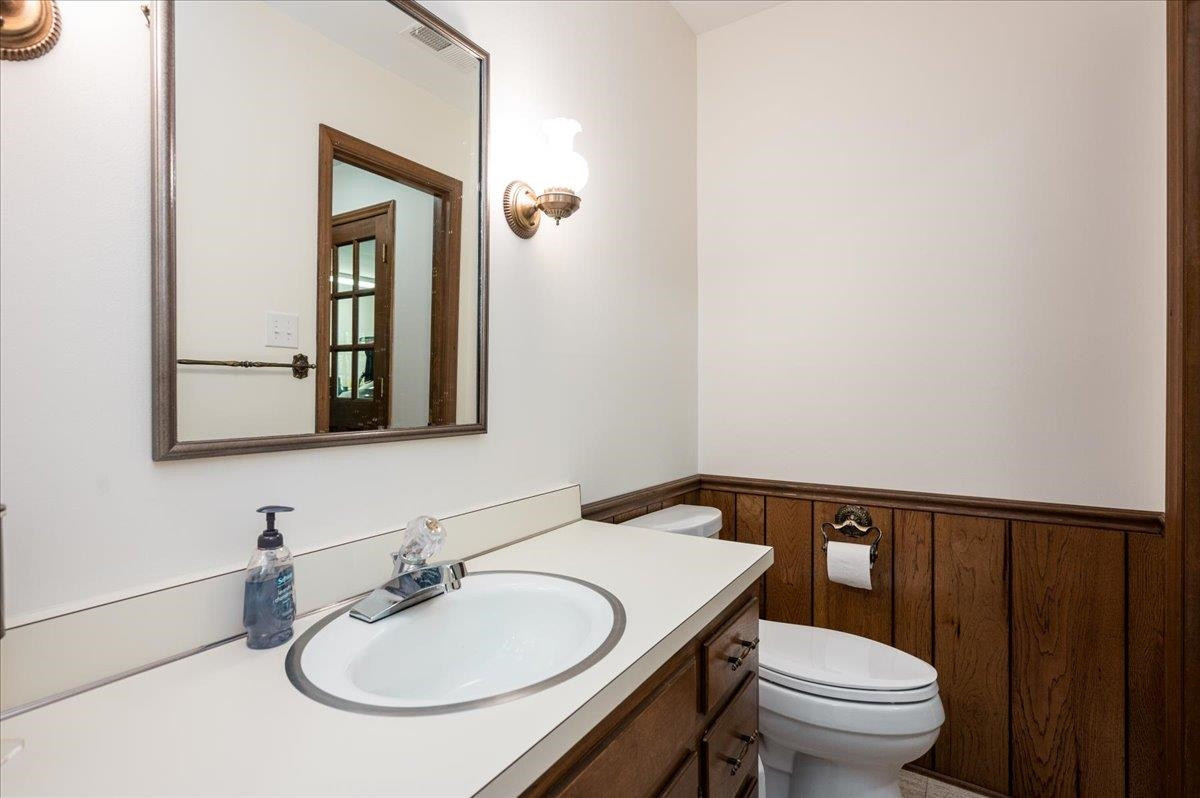 2012 Eagleton Circle Raleigh, NC 27609 - Photo 21 of 29 Photo 21