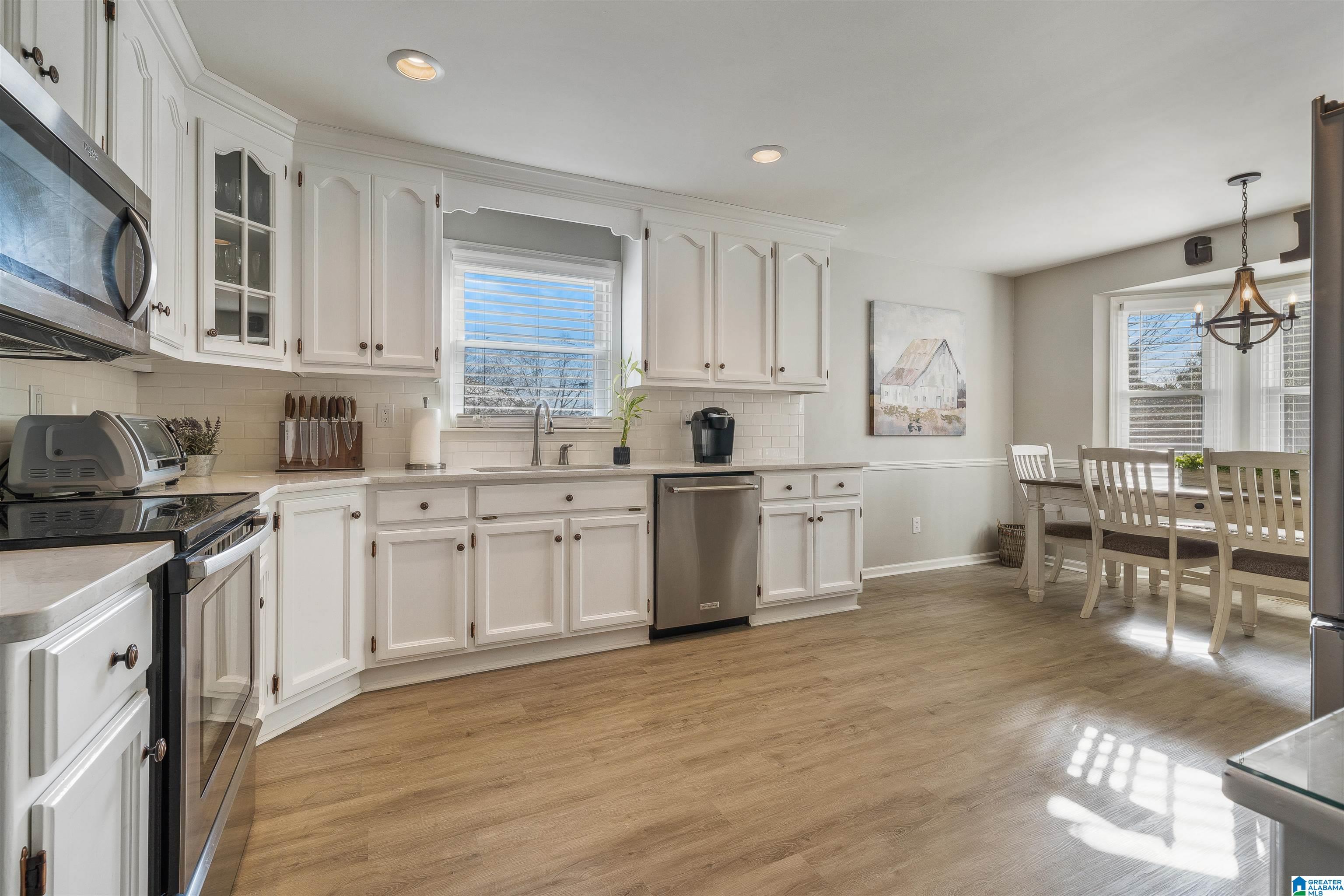 100 Red Maple Lane Trussville, AL 35173 - Photo 7 of 44