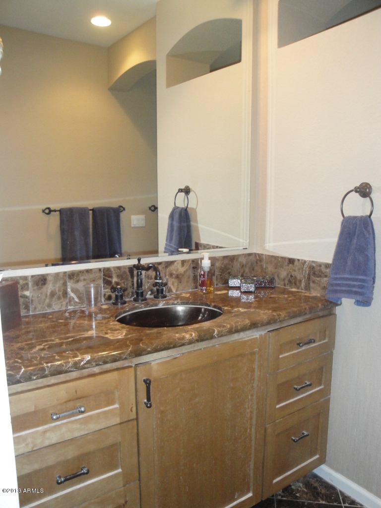 7740 East Gainey Ranch Road, Unit 46 Scottsdale, AZ 85258 - Photo 16 of 21 MASTER BATH