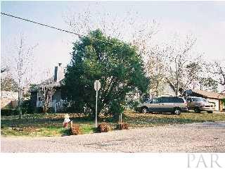 3055 Ranchette Square Gulf Breeze, FL 32563 - Photo 3 of 4 Gallery Image 3