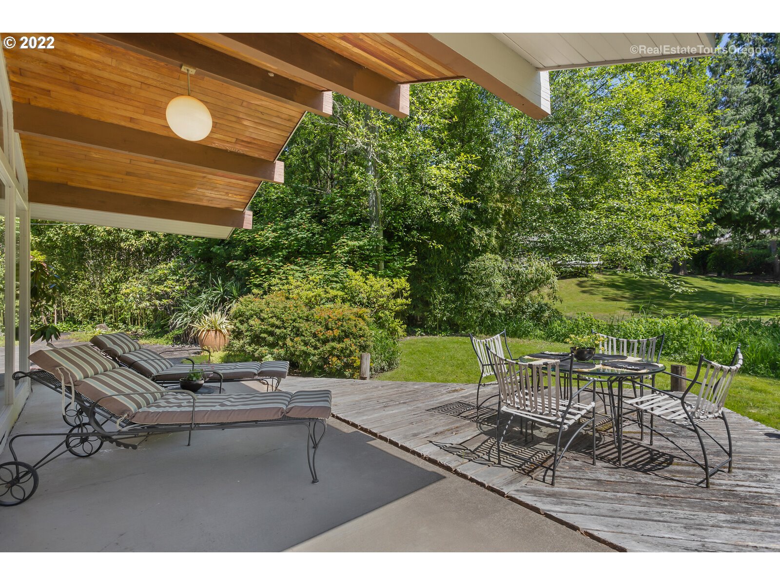 6960 Southwest Raleighwood Lane Portland, OR 97225 - Photo 5 of 32 Covered Patio