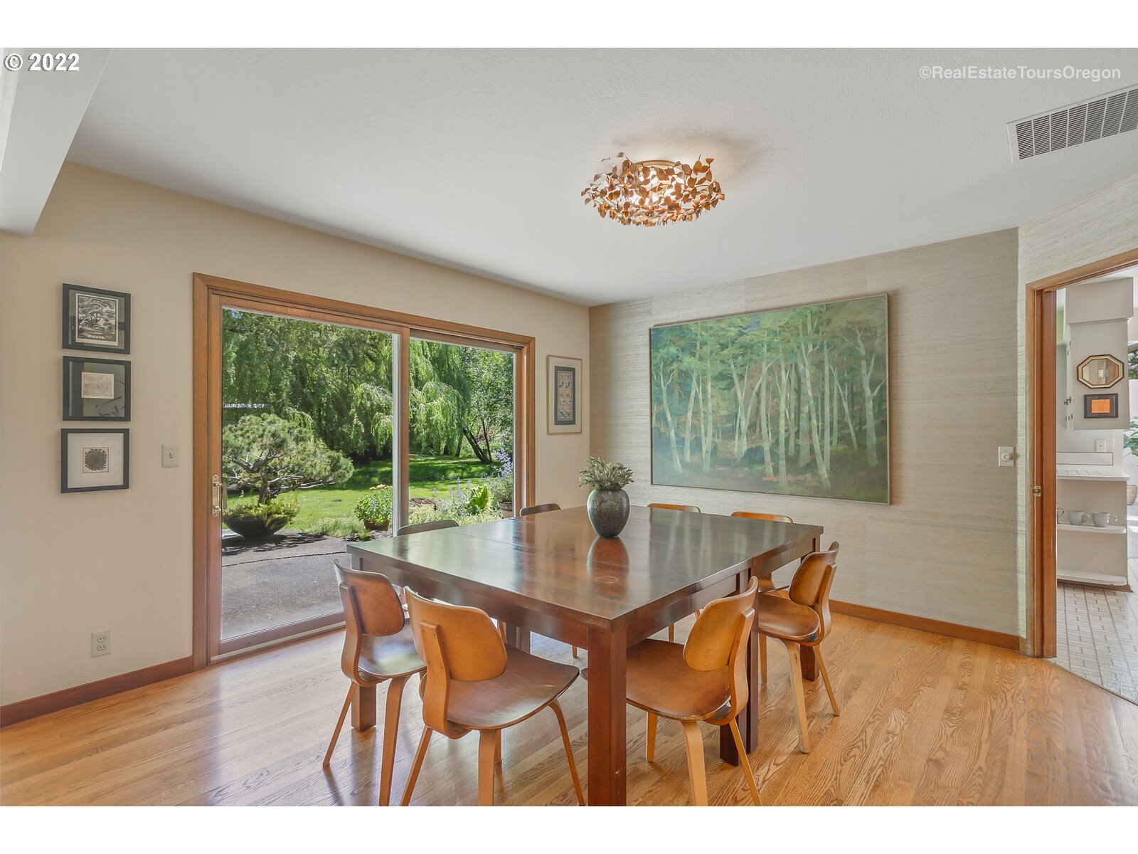 6960 Southwest Raleighwood Lane Portland, OR 97225 - Photo 9 of 32 Dining Room