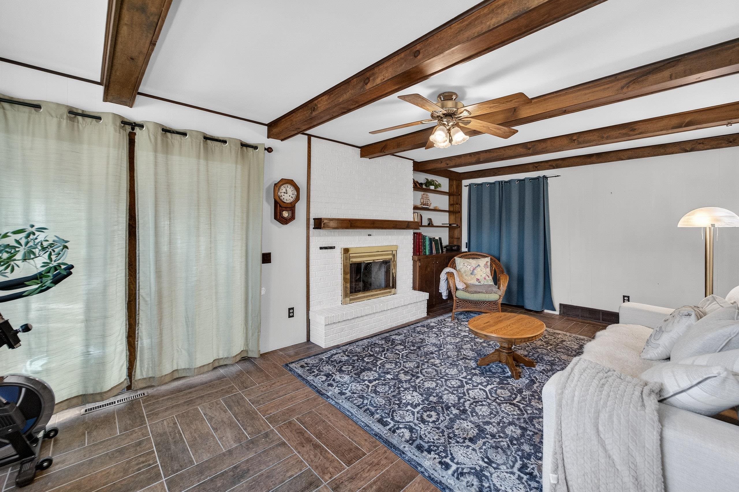 533 Shady Wood Way Madison, WI 53714 - Photo 6 of 46