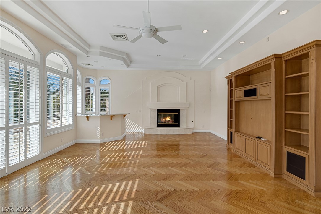 2017 Eagle Trace Way Las Vegas, NV 89117 - Photo 16 of 63