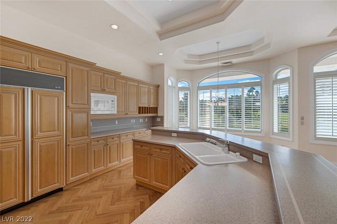 2017 Eagle Trace Way Las Vegas, NV 89117 - Photo 18 of 63