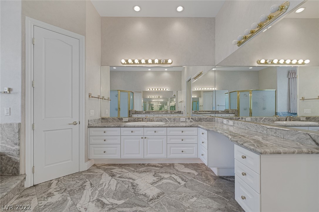 2017 Eagle Trace Way Las Vegas, NV 89117 - Photo 25 of 63