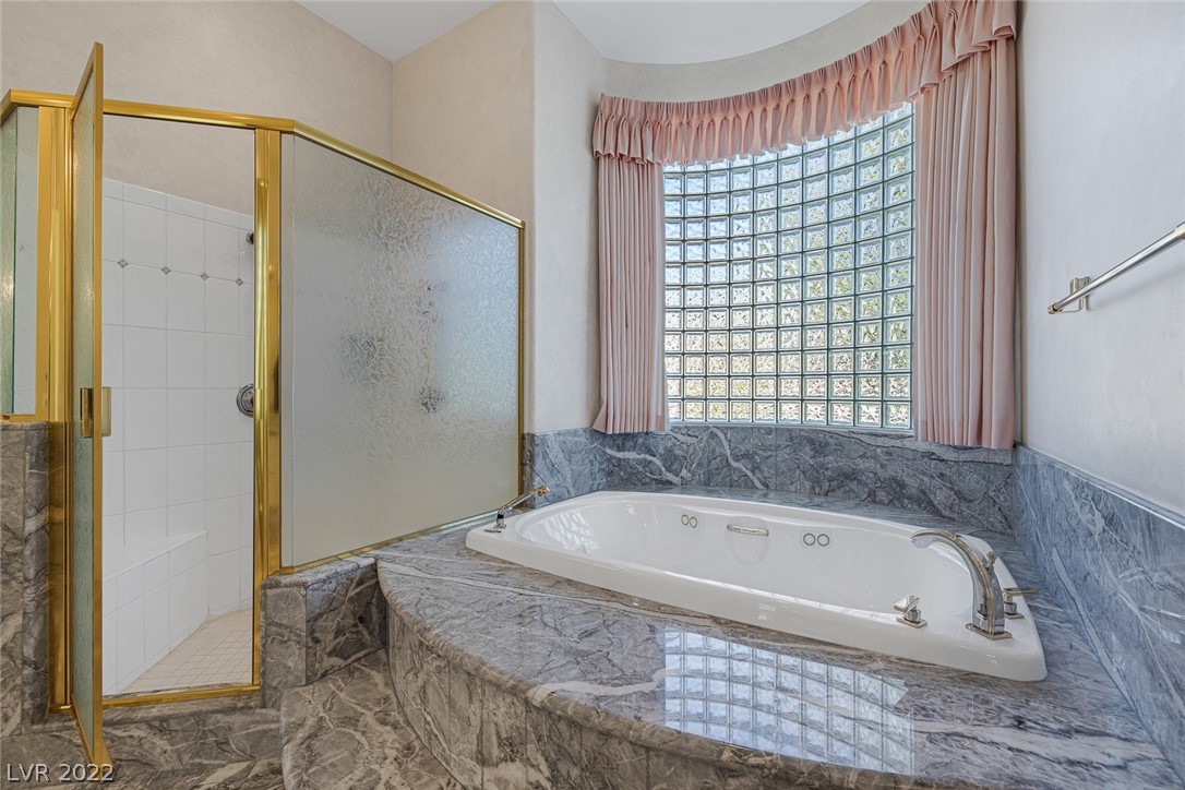 2017 Eagle Trace Way Las Vegas, NV 89117 - Photo 26 of 63