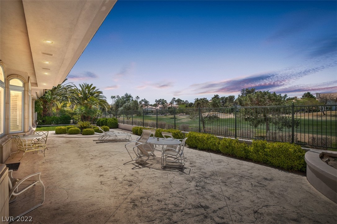 2017 Eagle Trace Way Las Vegas, NV 89117 - Photo 4 of 63