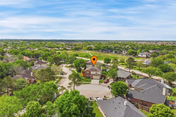 $298,000 | 2865 Misty Bay Drive, Dickinson, TX 77539