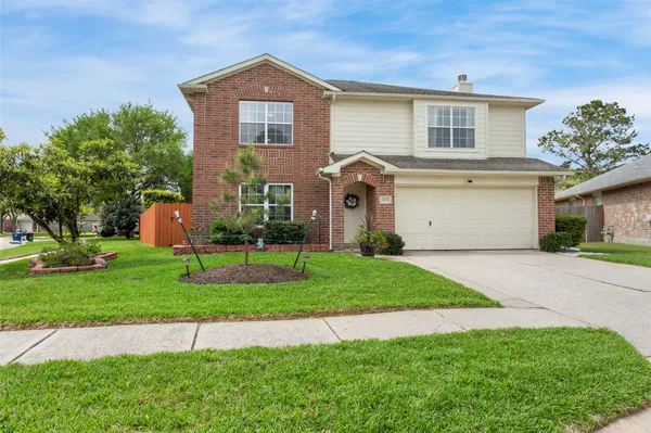 $298,000 | 2865 Misty Bay Drive, Dickinson, TX 77539