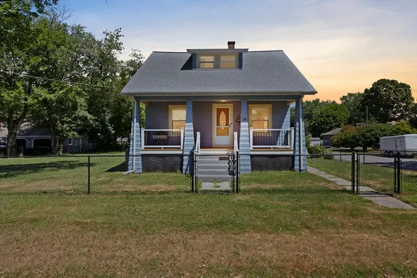 $3,400 | 34 Ricard Street, Seekonk, MA 02771