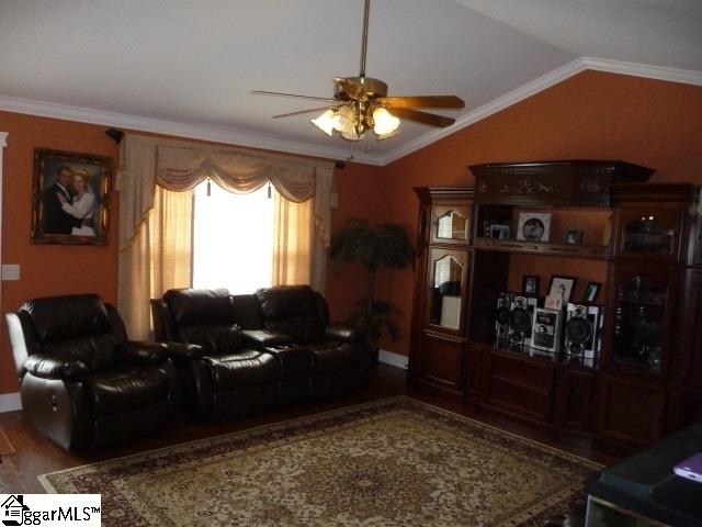 241 Gibbs Road Wellford, SC 29385 - Photo 3 of 16