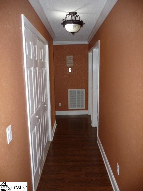 241 Gibbs Road Wellford, SC 29385 - Photo 9 of 16