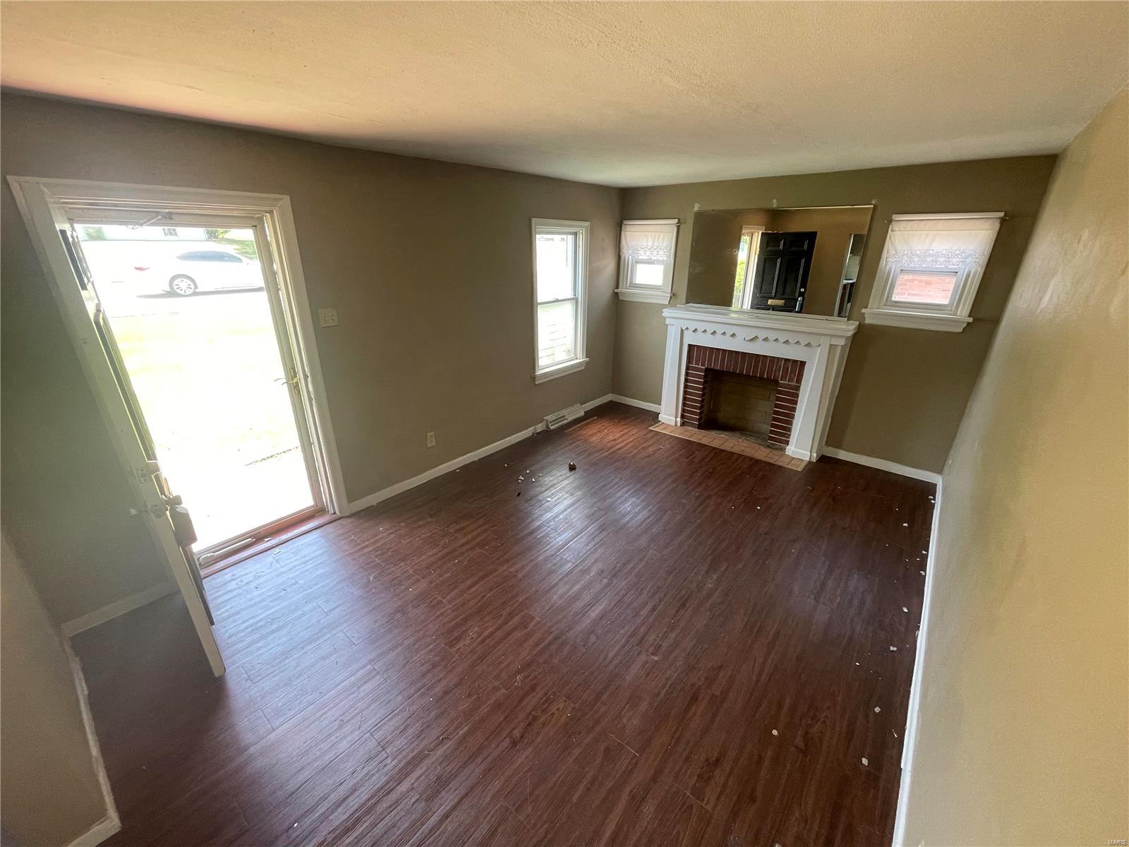 10201 Lackland Road Overland, MO 63114 - Photo 3 of 16 Gallery Image 3