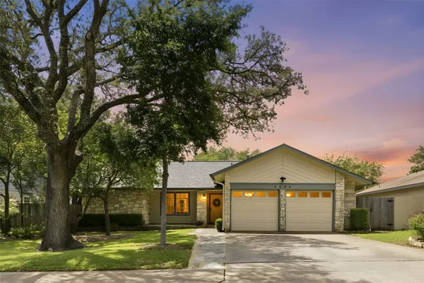 $549,900 | 5305 Wolf Run, Austin, TX 78749