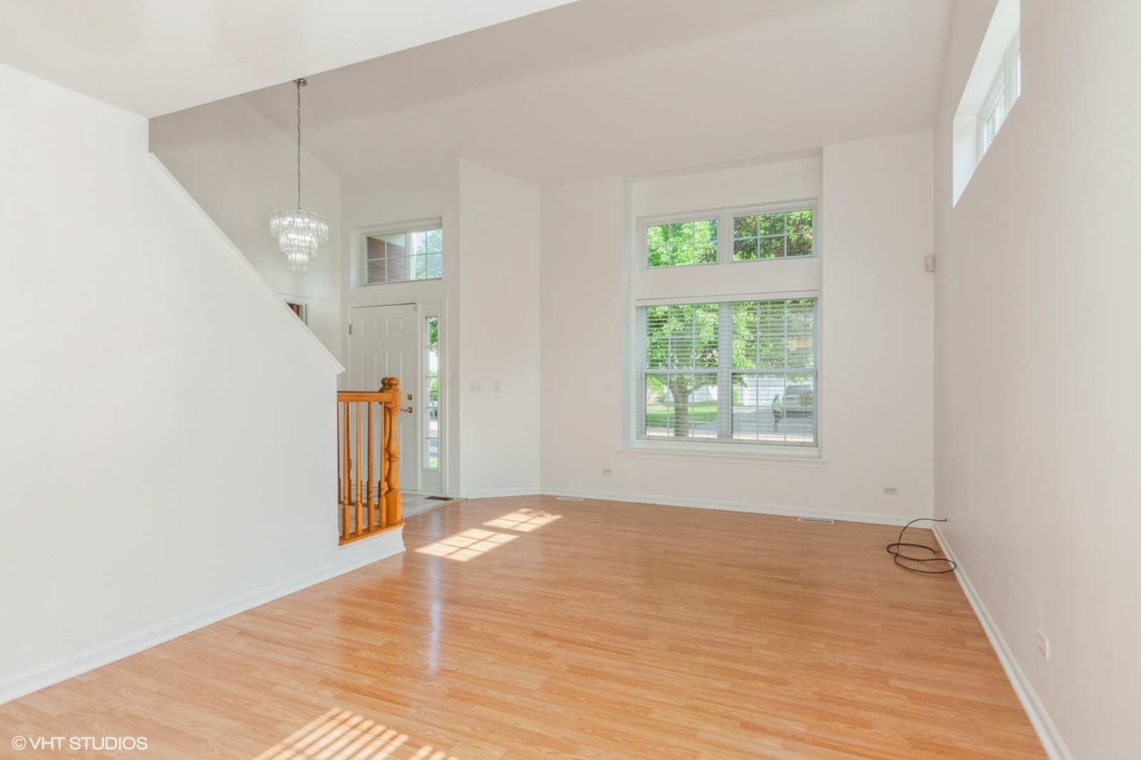 3107 Bennett Place Aurora, IL 60502 - Photo 3 of 20