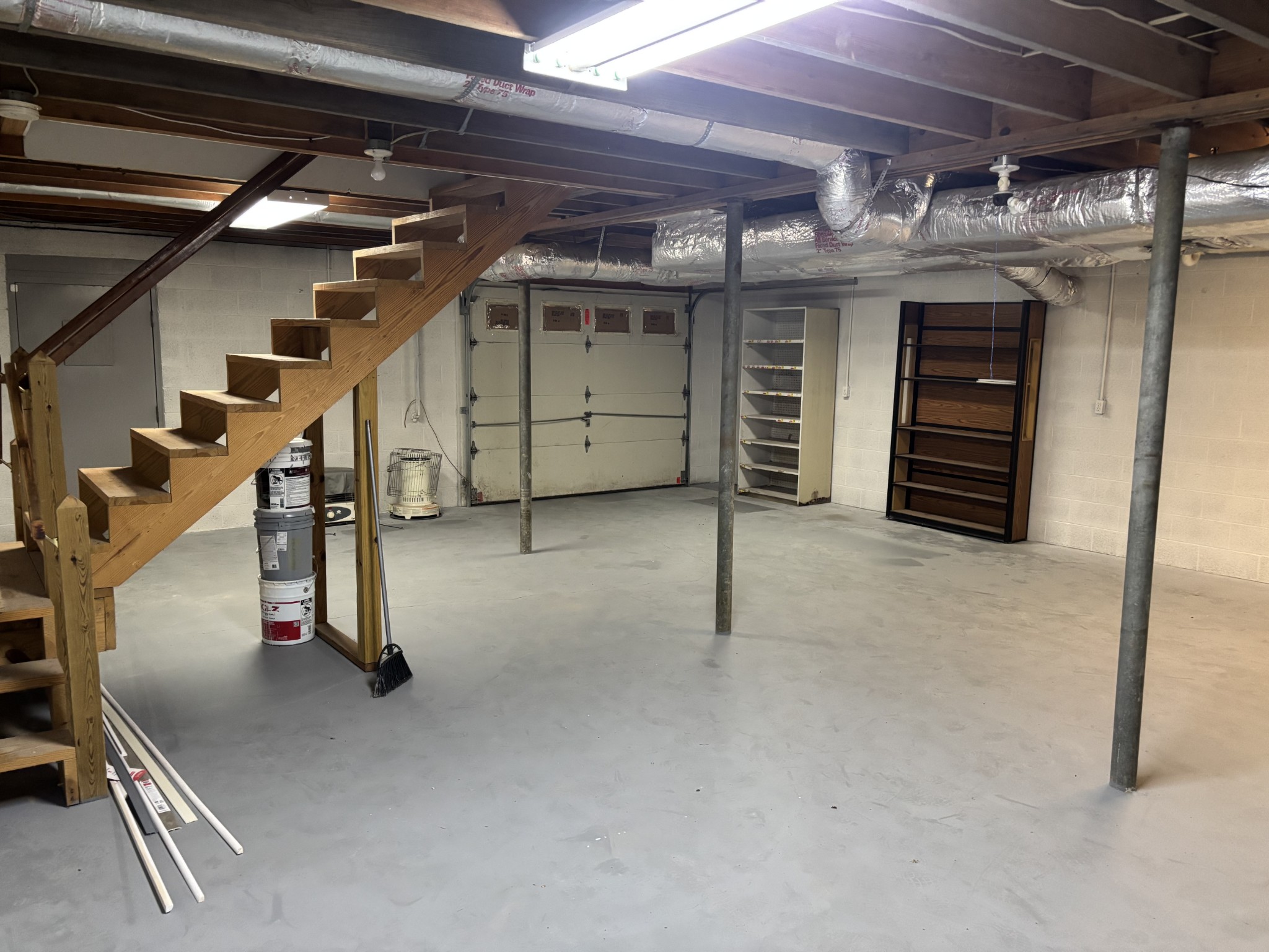 7736 Dice Lampley Road Fairview, TN 37062 - Photo 25 of 27 a view of a garage