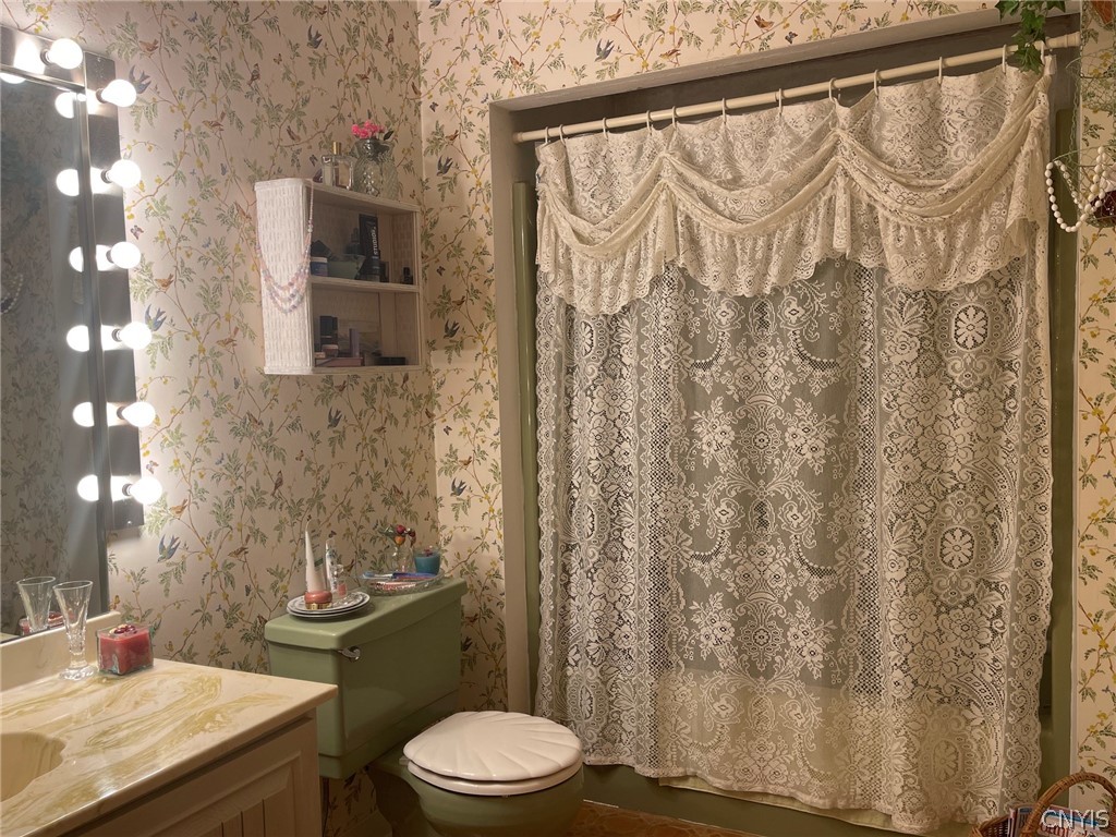 576 Stoneleigh Road Oneida, NY 13421 - Photo 27 of 43