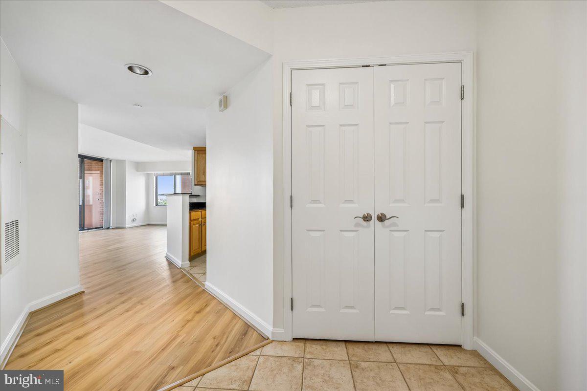 11710 Old Georgetown Road, Unit 1029 North Bethesda, MD 20852 - Photo 4 of 70