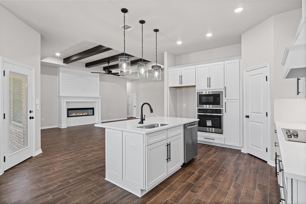 132 Lasso Loop Lorena, TX 76655 - Photo 13 of 36 Gallery Image 13