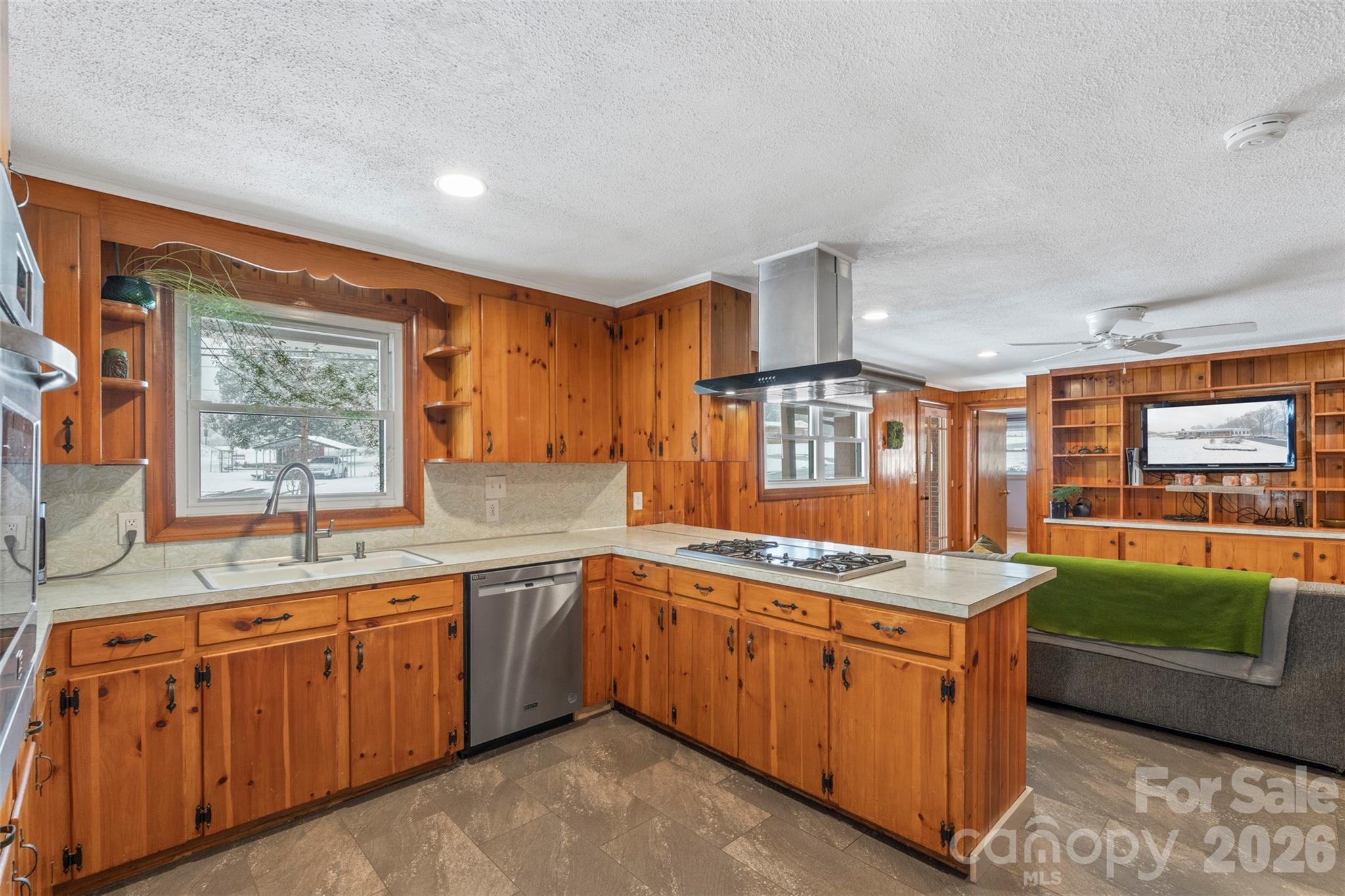 603 Union Street Maiden, NC 28650 - Photo 10 of 43