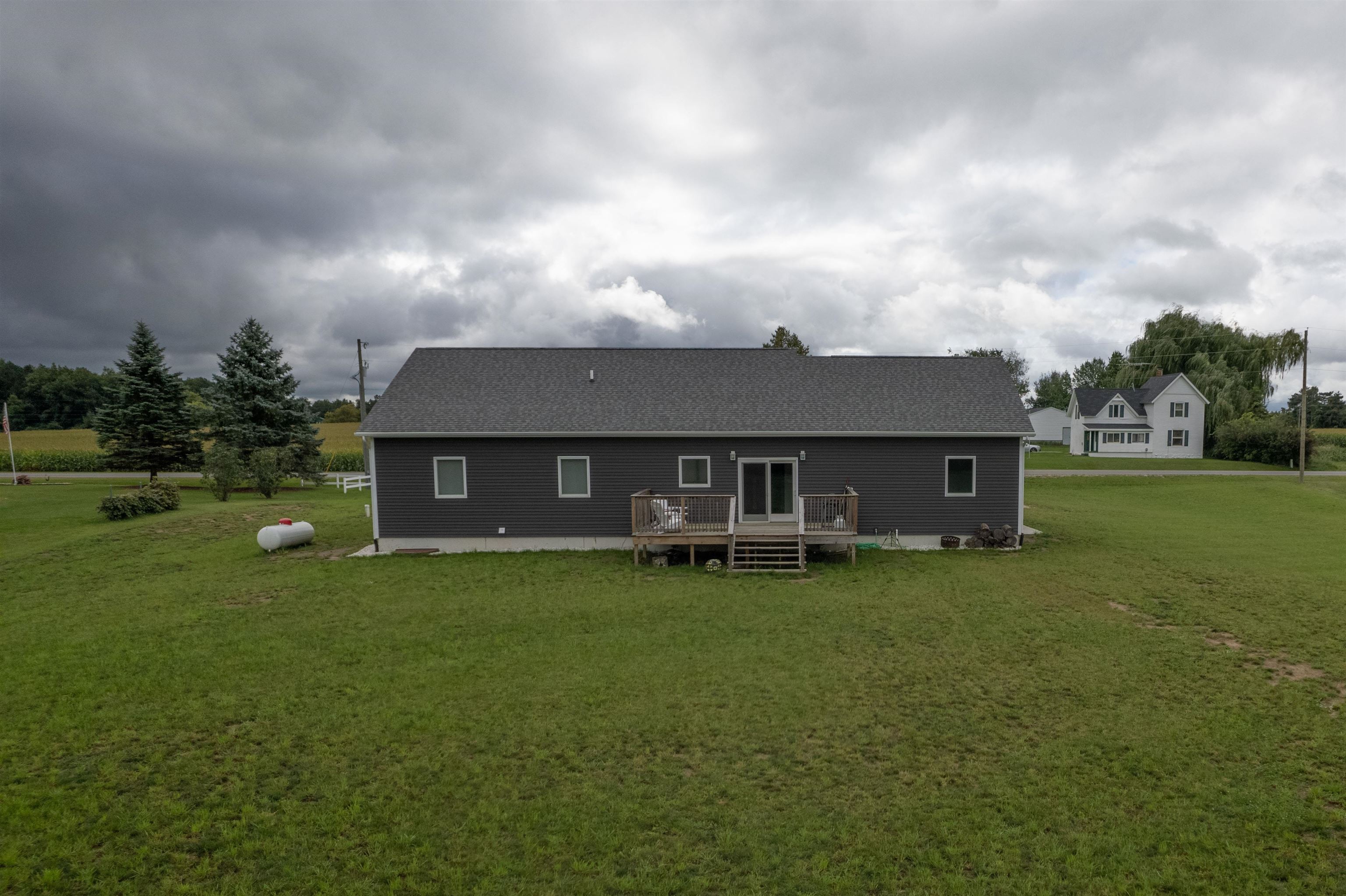 1073 East Blanchard Road Shepherd, MI 48883 - Photo 29 of 30 1915627-28.JPG