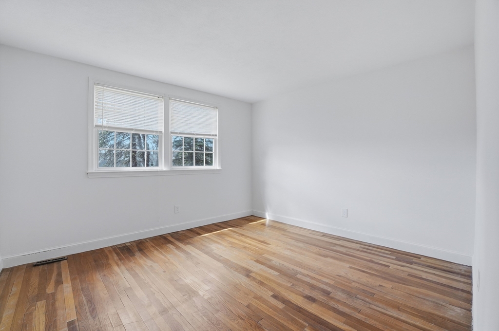 6 Pine Knoll Road Franklin, MA 02038 - Photo 12 of 37